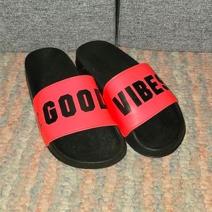 Victoria’s Secret Pink Good Vibes Sandals